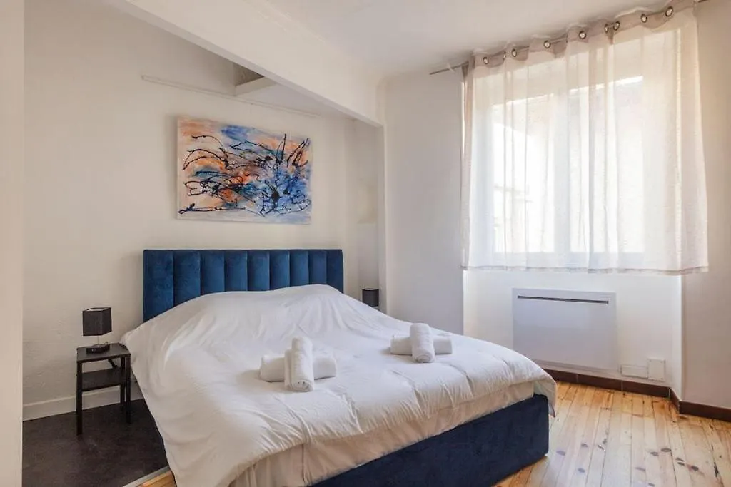 4-Room City Center Apartment - L'Atmosphere Balneo Grenoble 0*,